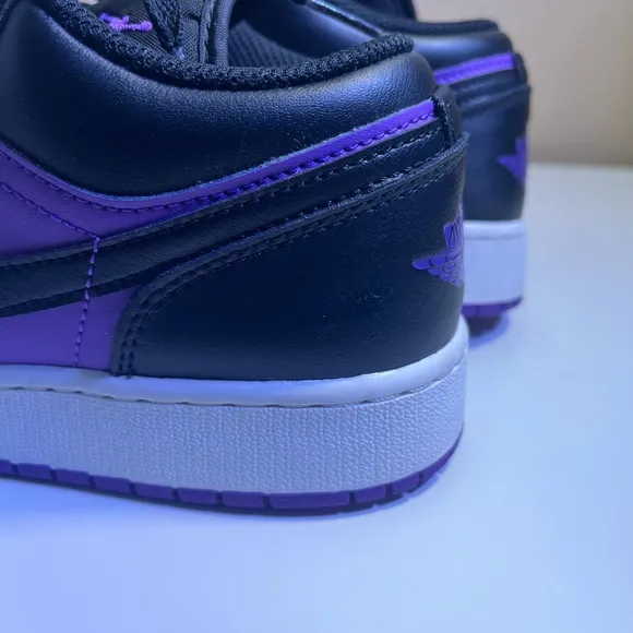 🔥 AIR JORDAN 1 LOW KIDS SIZE 7Y 553560-505