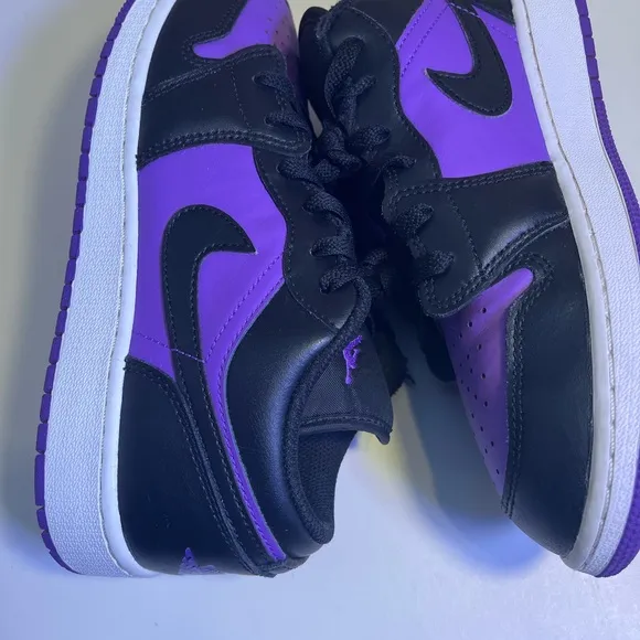🔥 AIR JORDAN 1 LOW KIDS SIZE 7Y 553560-505