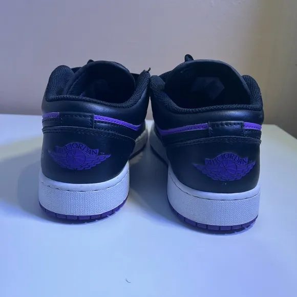 🔥 AIR JORDAN 1 LOW KIDS SIZE 7Y 553560-505