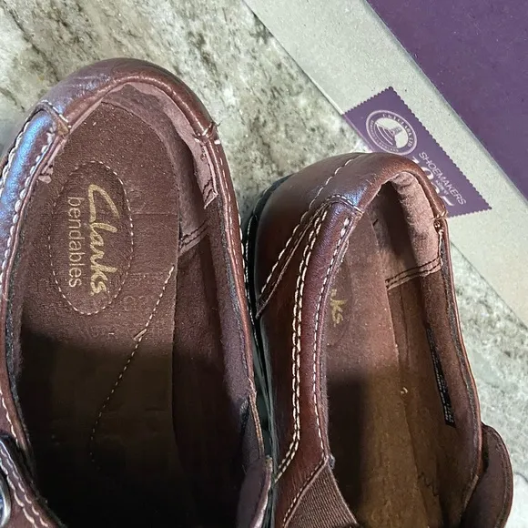 👞 Clarks Ashland Alpine Bendable Brown Leather Slip On Comfort Loafer Shoes 9M