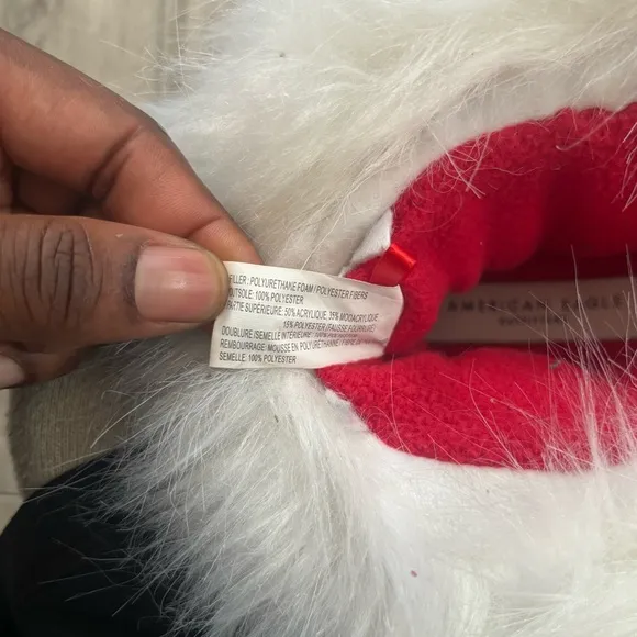 ✨ EXTREMELY RARE ✨ American Eagle Outfitters Angry Gorilla MEGA FURRY SLIPPERS
