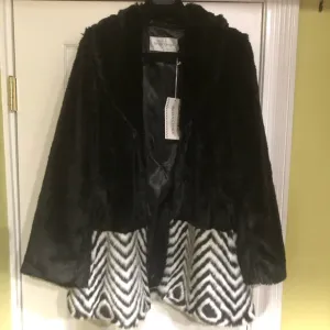 - Faux fur mink black and whit…