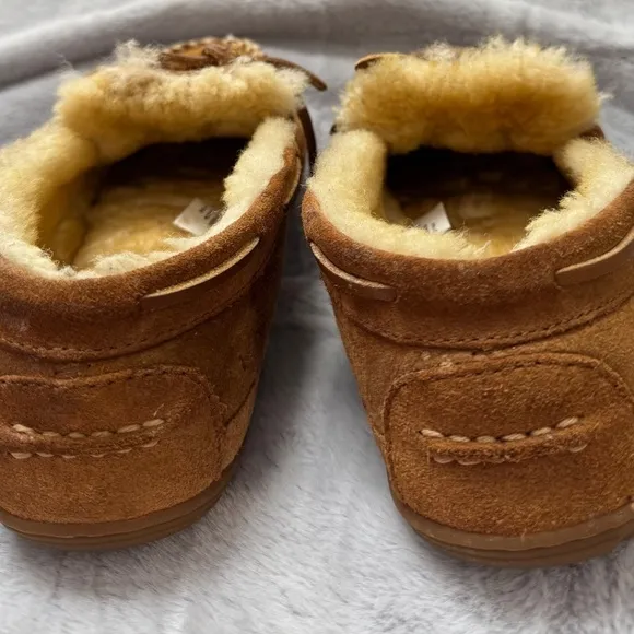 - L.L. Bean Wicked Good Tan Suede Shearling M9 W10.5 Moccasins Slippers …