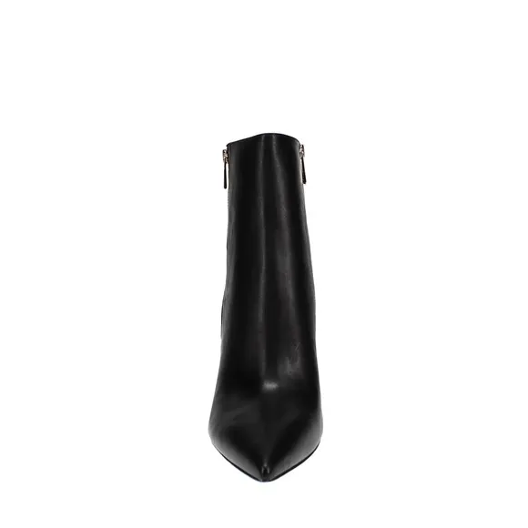 ✨ MICHAEL KORS LEATHER BOOTS ✨