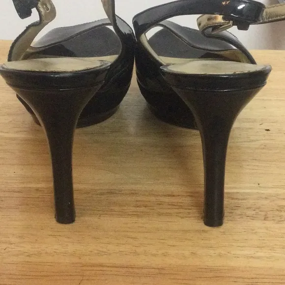 🌞 Nine West black patent leather slingbacks Peek-a-boo toes women 6M