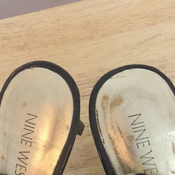 🌞 Nine West black patent leather slingbacks Peek-a-boo toes women 6M