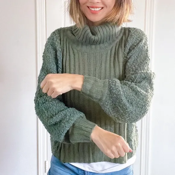 020 Cozy Green Cowl Neck Boucle Knit Sweater Top