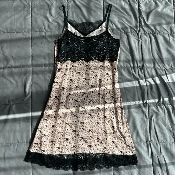 100%‎ Silk Nina Ricci Floral Lace Detailed Dress