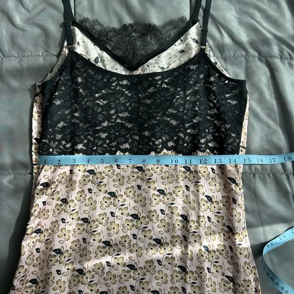 100%‎ Silk Nina Ricci Floral Lace Detailed Dress