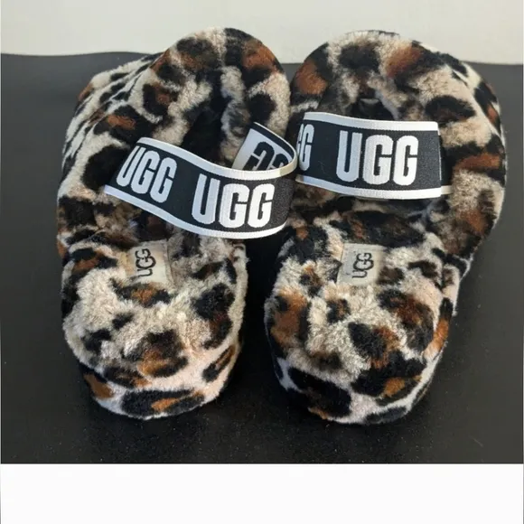 2 PC UGG COMBO DEAL: Kookaburra Plush Robe &amp; UGG Amphora Yeah Slides