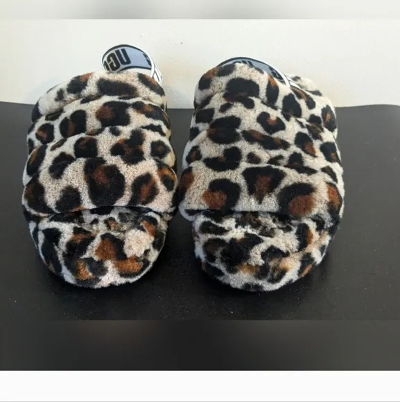 2 PC UGG COMBO DEAL: Kookaburra Plush Robe &amp; UGG Amphora Yeah Slides