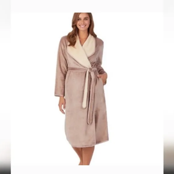 2 PC UGG COMBO DEAL: Kookaburra Plush Robe &amp; UGG Amphora Yeah Slides