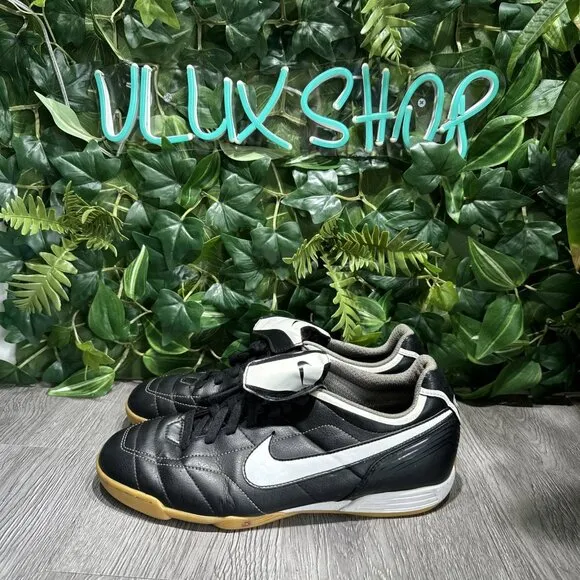 2007 Nike Men’s Size 10 Tiempo IC Indoor Black Soccer Shoes Leather 310061-011