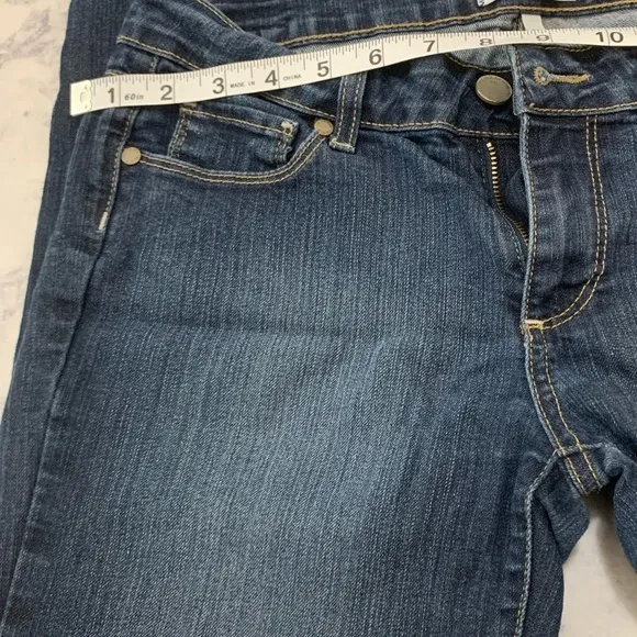 28 PAIGE SKYLINE ANKLE PEG JEANS