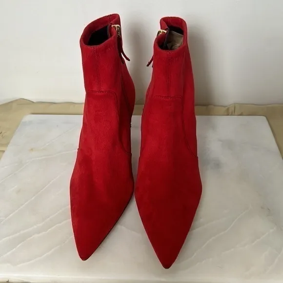8. NWOT Good American The Icon Heel Bootie in Red Suede- Size 6