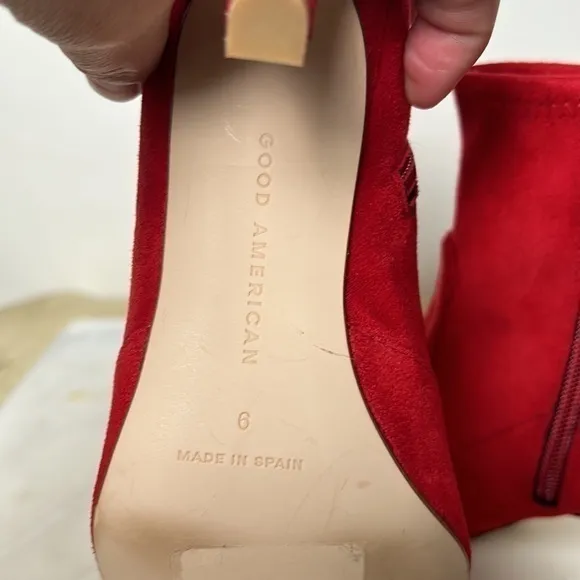 8. NWOT Good American The Icon Heel Bootie in Red Suede- Size 6