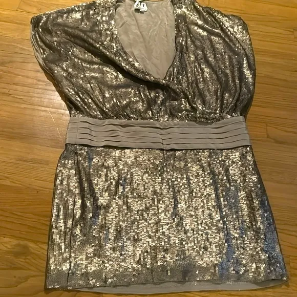 $895 NWT | LUXURY DRESS L  | HAUTE HIPPIE GOLD SEQUIN HOLIDAY DRESS L