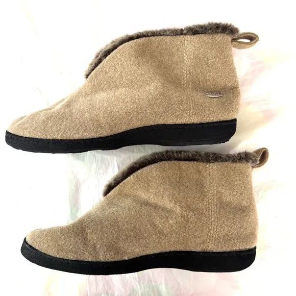 Acorn Forest Bootie Slippers Tan Wool Cloud Cushion SZ 8 - 9 NWOT
