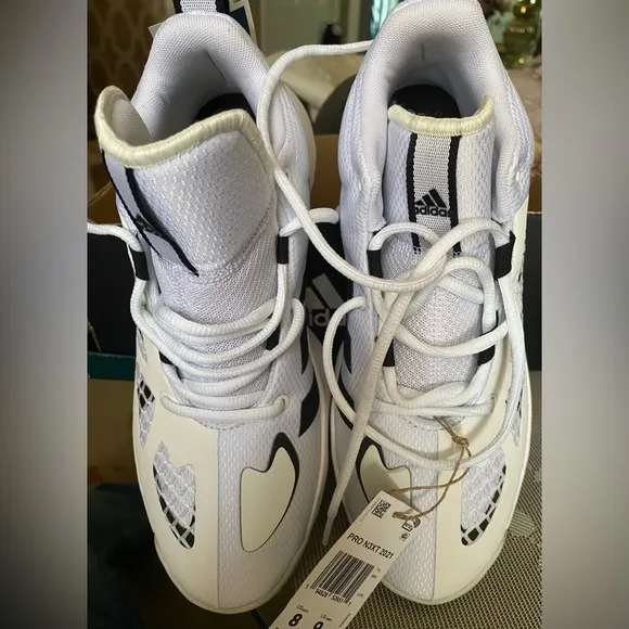ADIDAS  [9] PRO N3XT Basketball Shoes