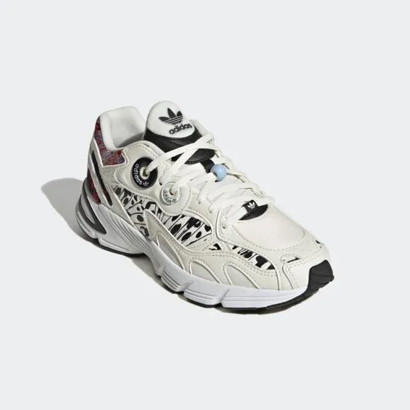 Adidas Astir Butterfly Athletic Sneakers Black White 9.5