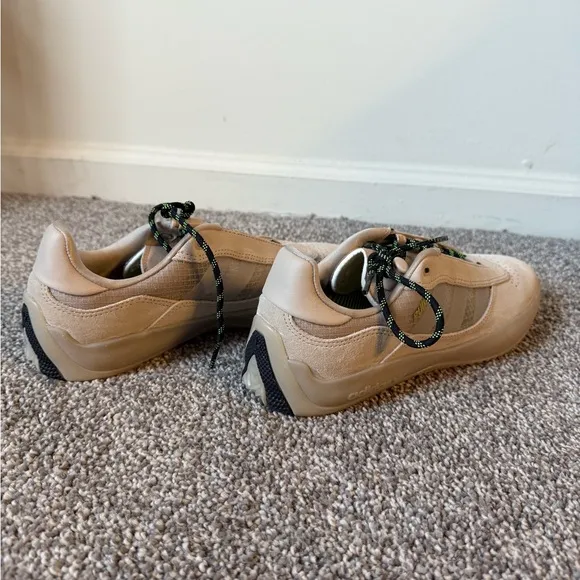 Adidas Cream‎ Sneakers Sleek Design Unique Lacing