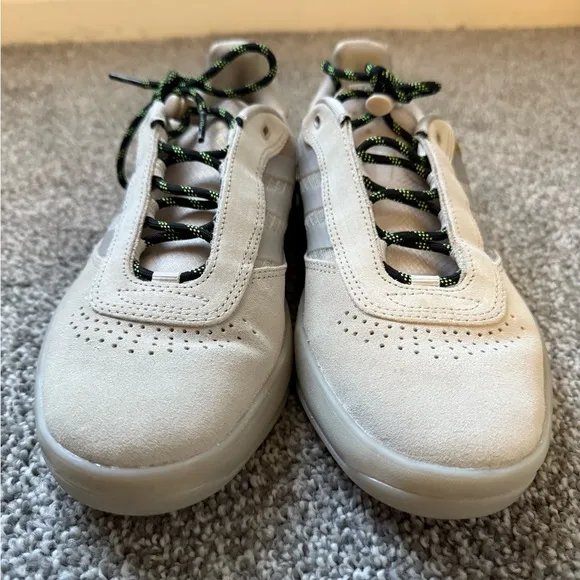 Adidas Cream‎ Sneakers Sleek Design Unique Lacing