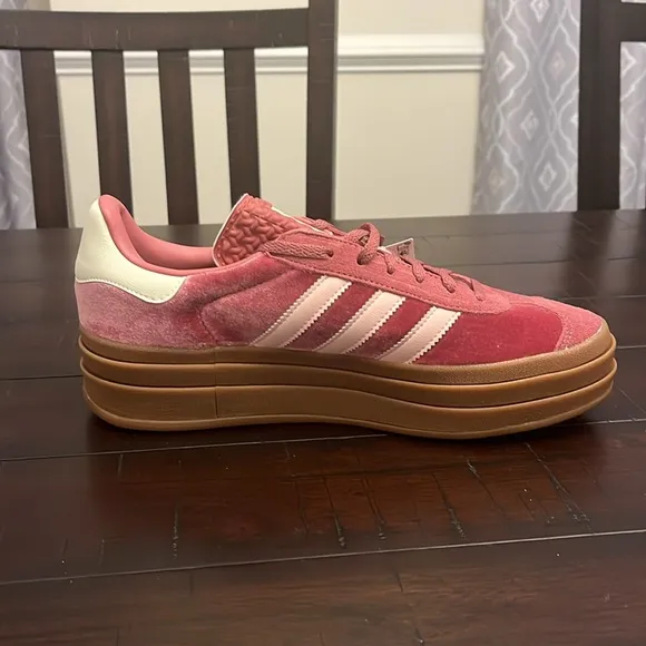 Adidas Gazelle Bold Velour Shoes Sneakers new Women’s Size 10