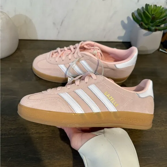 adidas Gazelle Indoor W Sandy Pink / Gum Sole