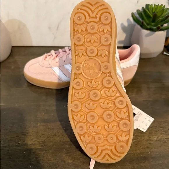 adidas Gazelle Indoor W Sandy Pink / Gum Sole
