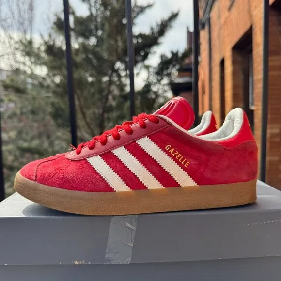 Adidas Gazelle Sneaker Shoes in Suede Red White Gum
