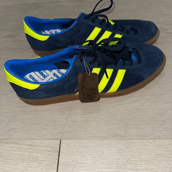 Adidas Hochelaga SPZL Night Indigo Solar Yellow Sneakers