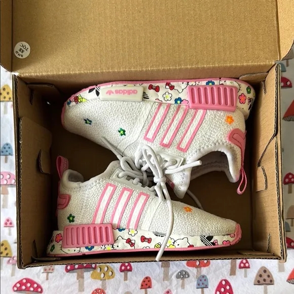 Adidas Kids' Hello Kitty NMD_R1 EL I Shoes - White and Pink
