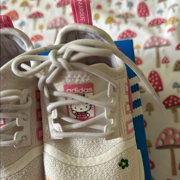 Adidas Kids' Hello Kitty NMD_R1 EL I Shoes - White and Pink