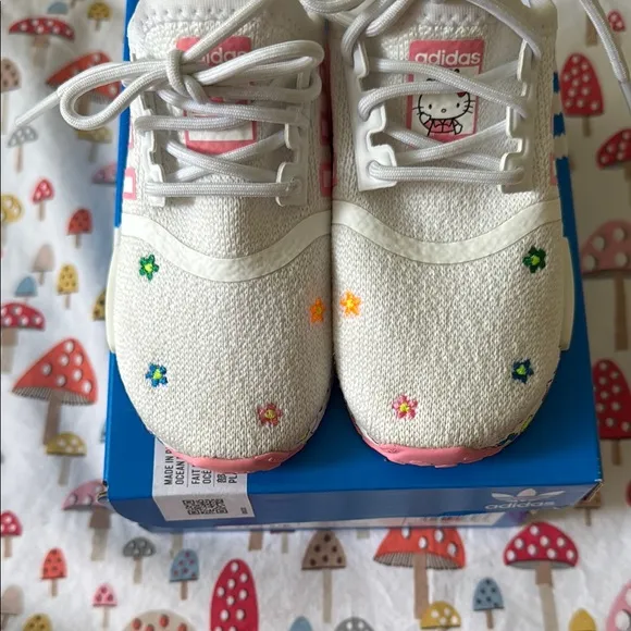 Adidas Kids' Hello Kitty NMD_R1 EL I Shoes - White and Pink
