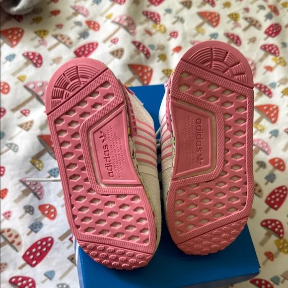 Adidas Kids' Hello Kitty NMD_R1 EL I Shoes - White and Pink