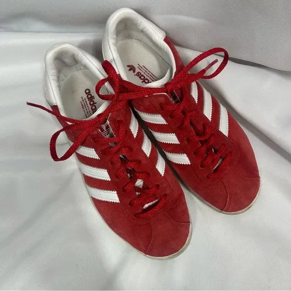 Adidas | Men's Gazelle Sneakers Red White Lace Up Shoes Stripes Size 5.5