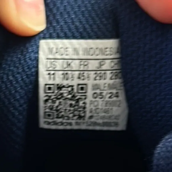 Adidas Men's Navy Blue Sneakers