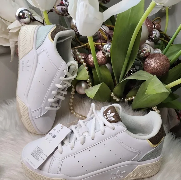 adidas originals Court Tourino Bold Women shoes Size:6.5 new