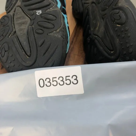 Adidas Ozweego 'Bright Cyan' Running Shoes Mens 9.5 Black Mesh Comfort Cushioned