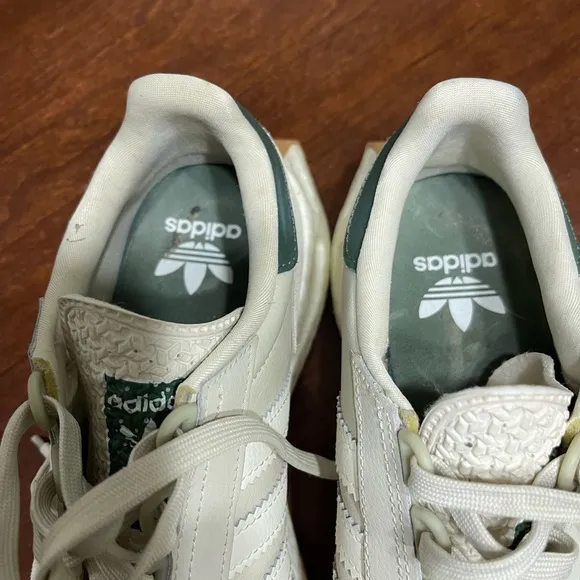 Adidas Retropy E5 Unisex Beige Green Leather GX9244