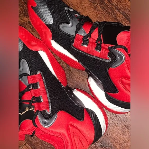 Adidas size 12 Marvel Ant Man