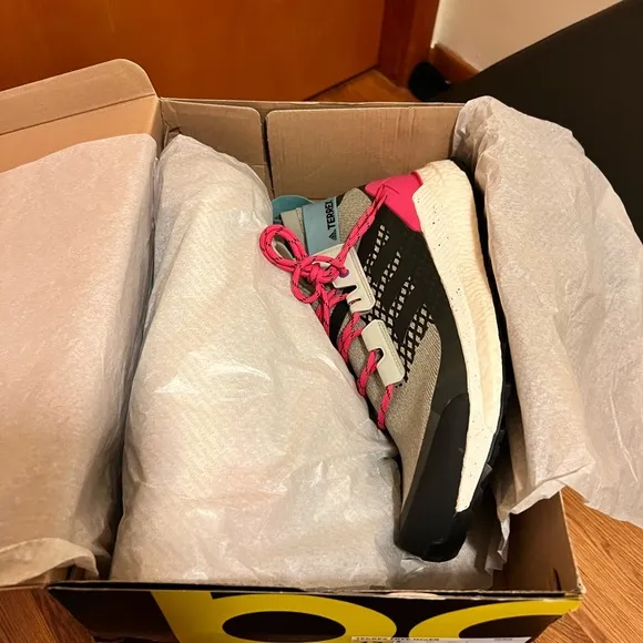 Adidas Terrex Free Hiker Size 13 Brand New NW Never Worn witb original Box