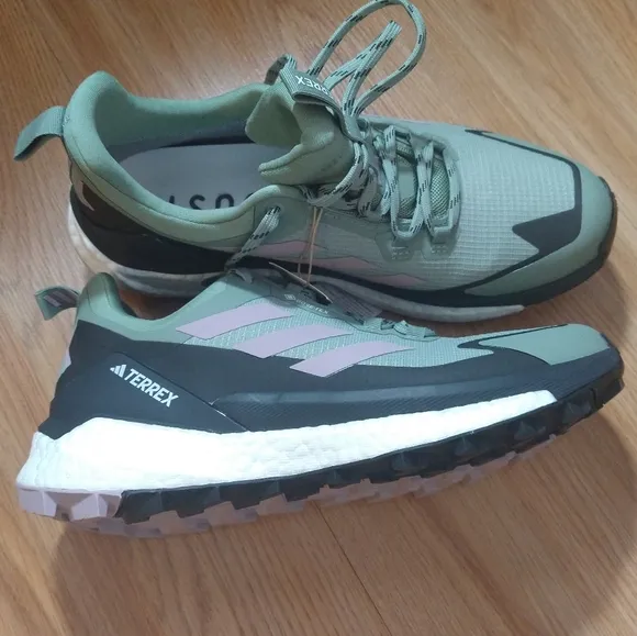 Adidas Terrex Hiking Shoes size 8