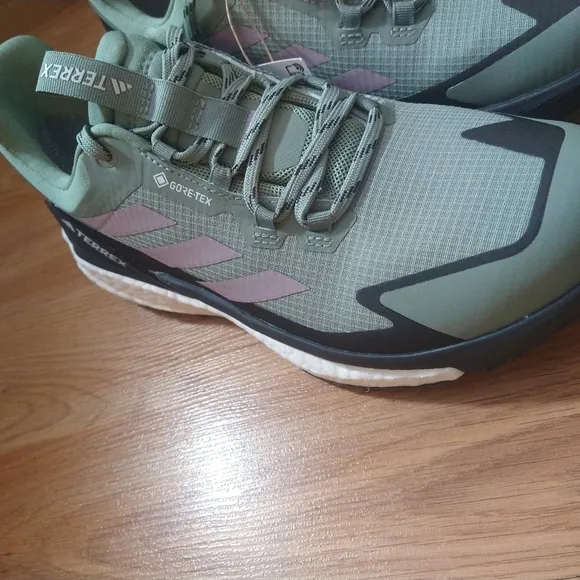 Adidas Terrex Hiking Shoes size 8