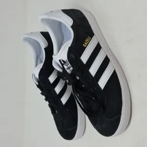 Adidas Unisex Gazelle Indoor Shoes Black Suede Size 3.5