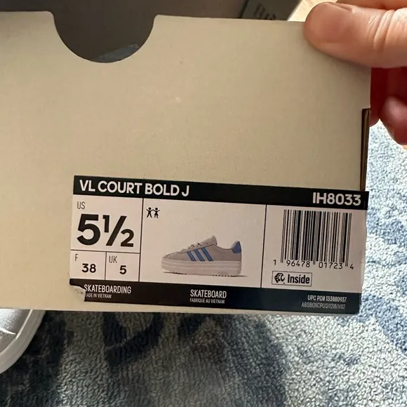 Adidas VL COURT BOLD SHOES KIDS, size 5.5. Grey and Blue. NWT