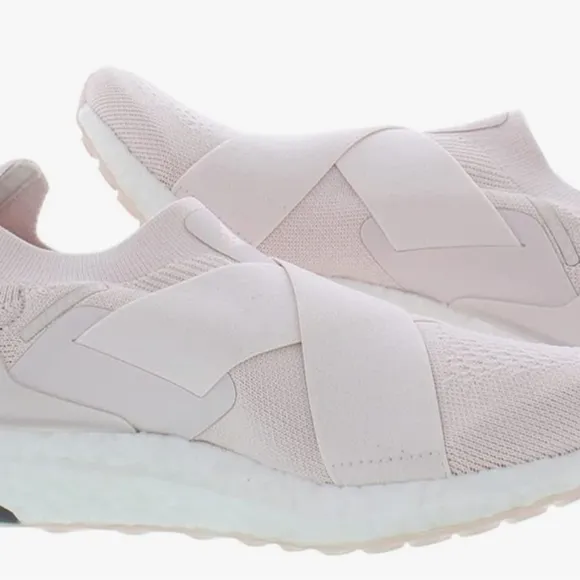 Adidas Women Ultraboost 6.0 DNA size6 new