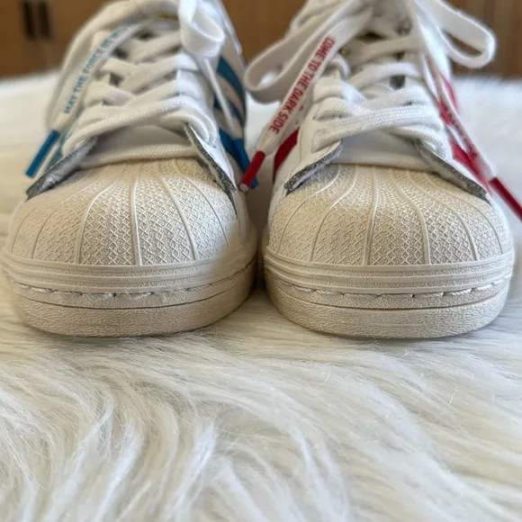 Adidas x Disney Star Wars Superstar Big Kid White New Hobbies Sneakers Size 5