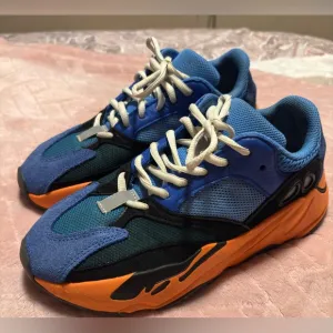 adidas Yeezy 700 Boost Bright Blue Men's Size 5.5