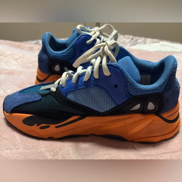 adidas Yeezy 700 Boost Bright Blue Men's Size 5.5